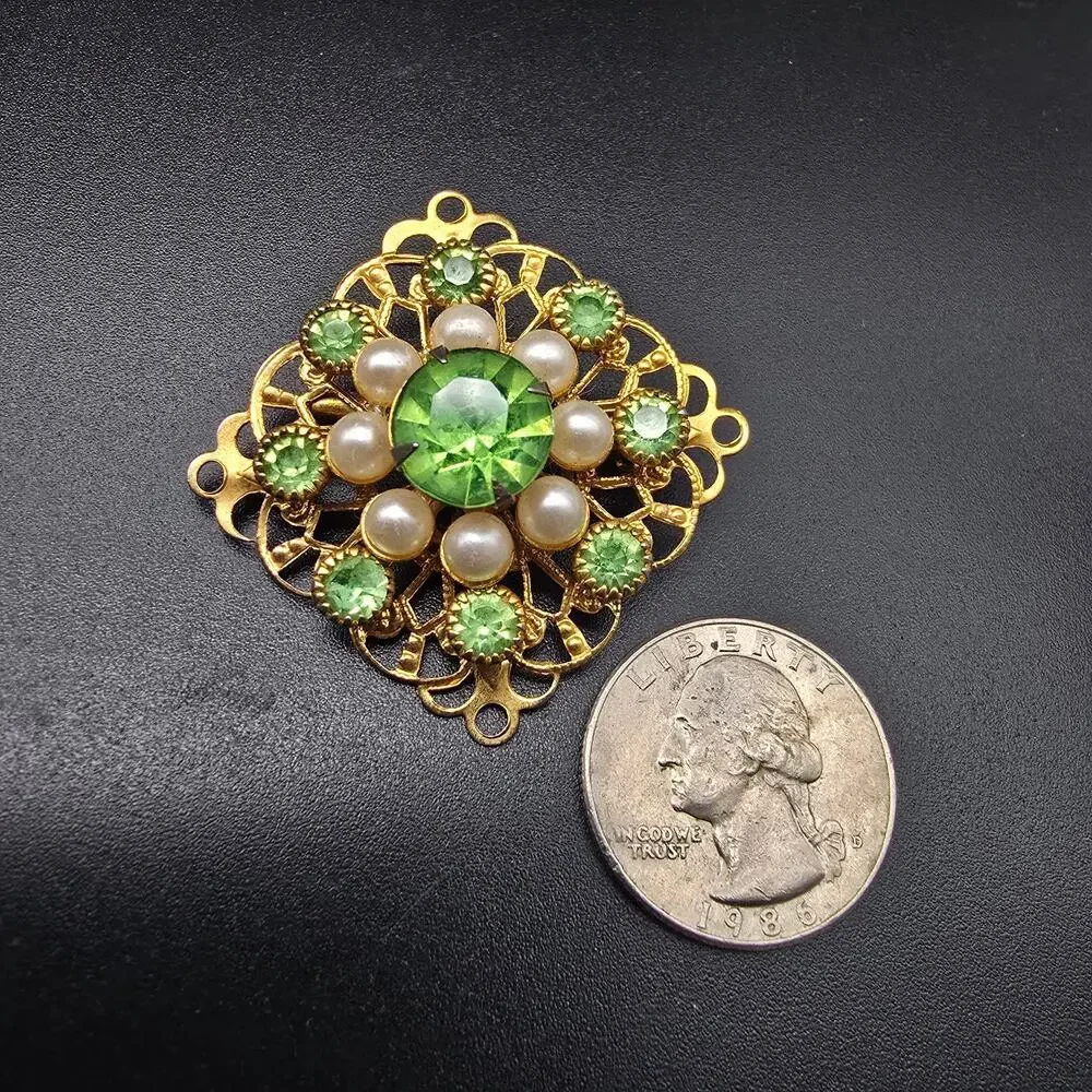 Green Rhinestone Faux Pearl Brooch Gold Tone Filigree Vintage Jewelry